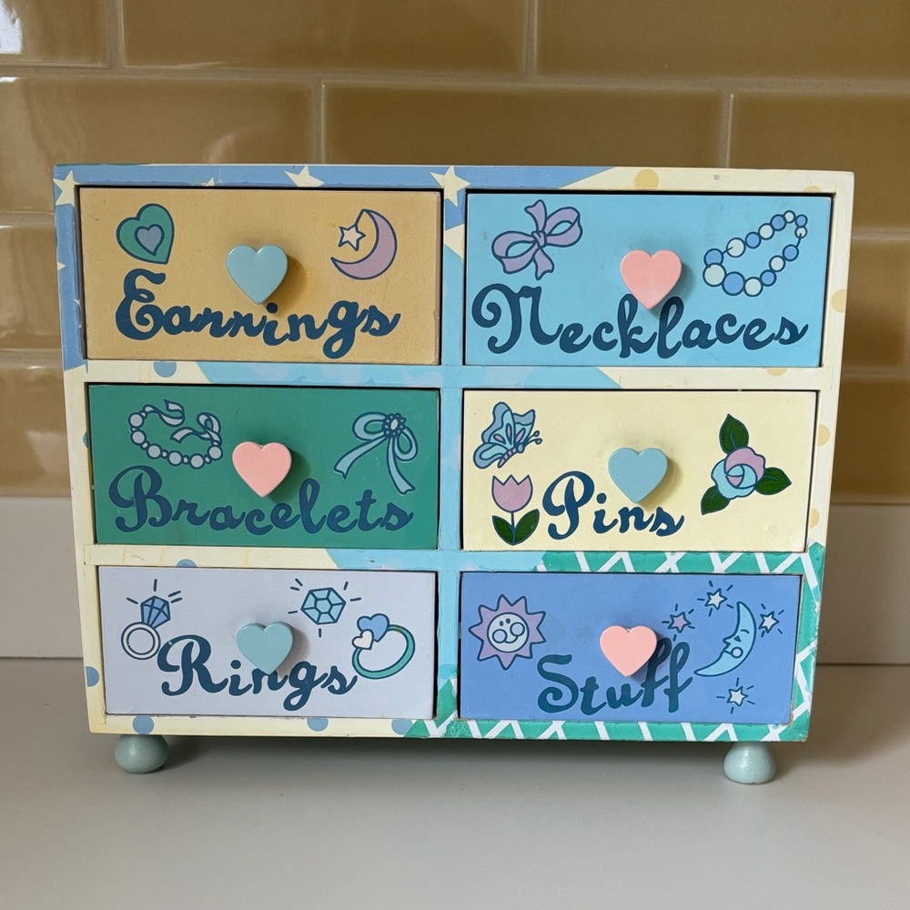 Colorful Jewelry Organizer Box with Heart Shaped Knobs